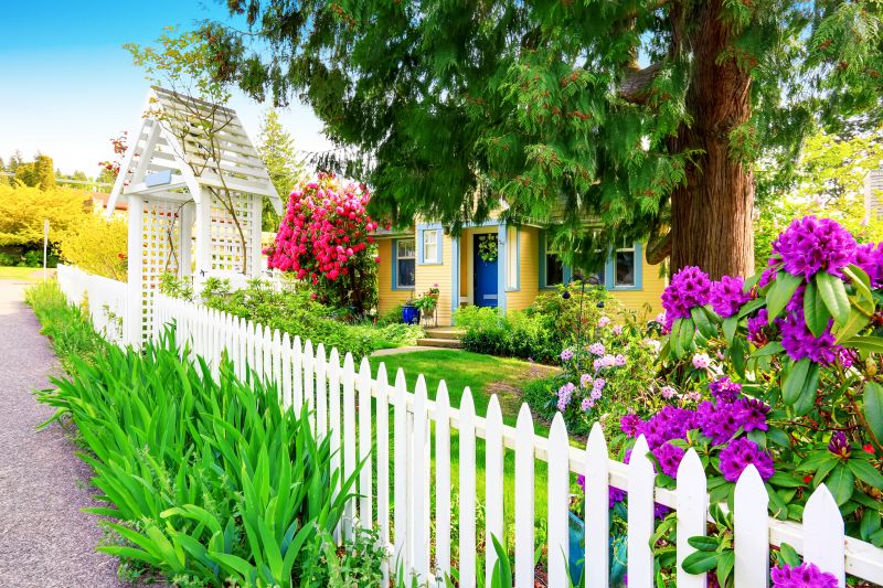 Picket Fence with Gate